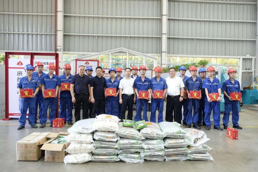 长沙市总工会慰问 智能一线员工
