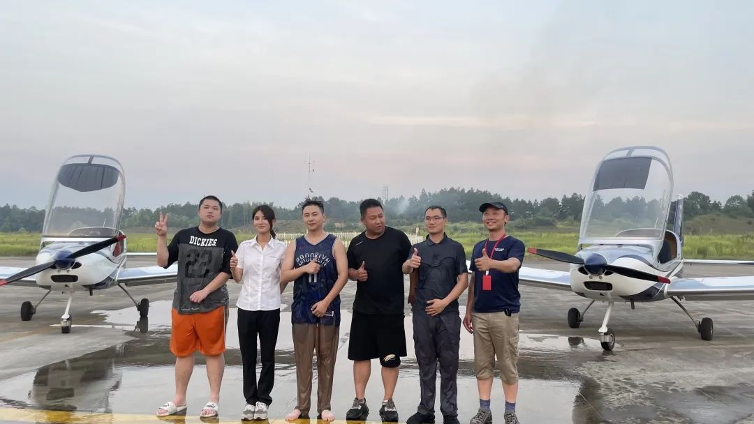 冲上云霄！湖南 通航学员成功单飞